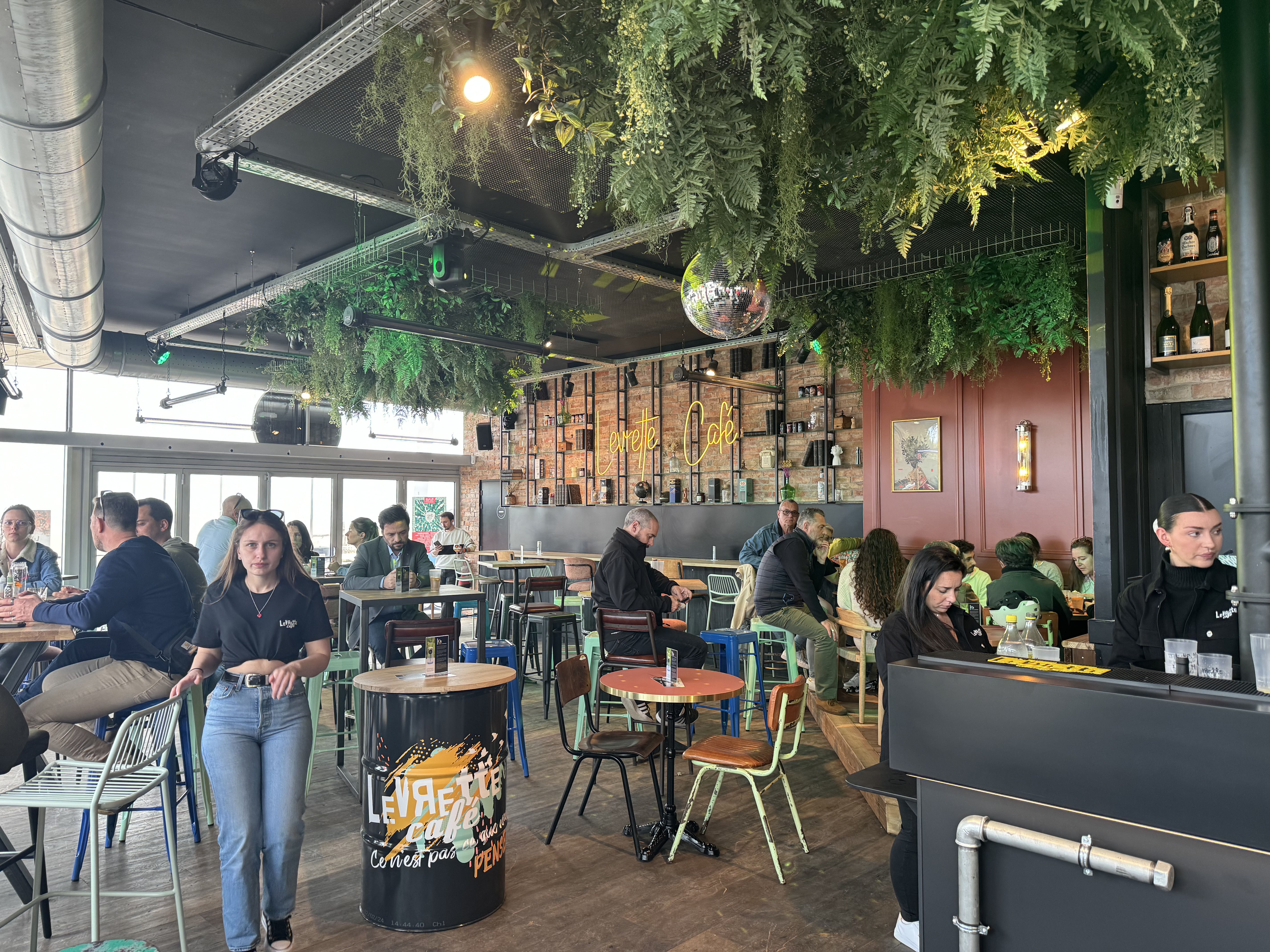 Levrette Café St-Nazaire