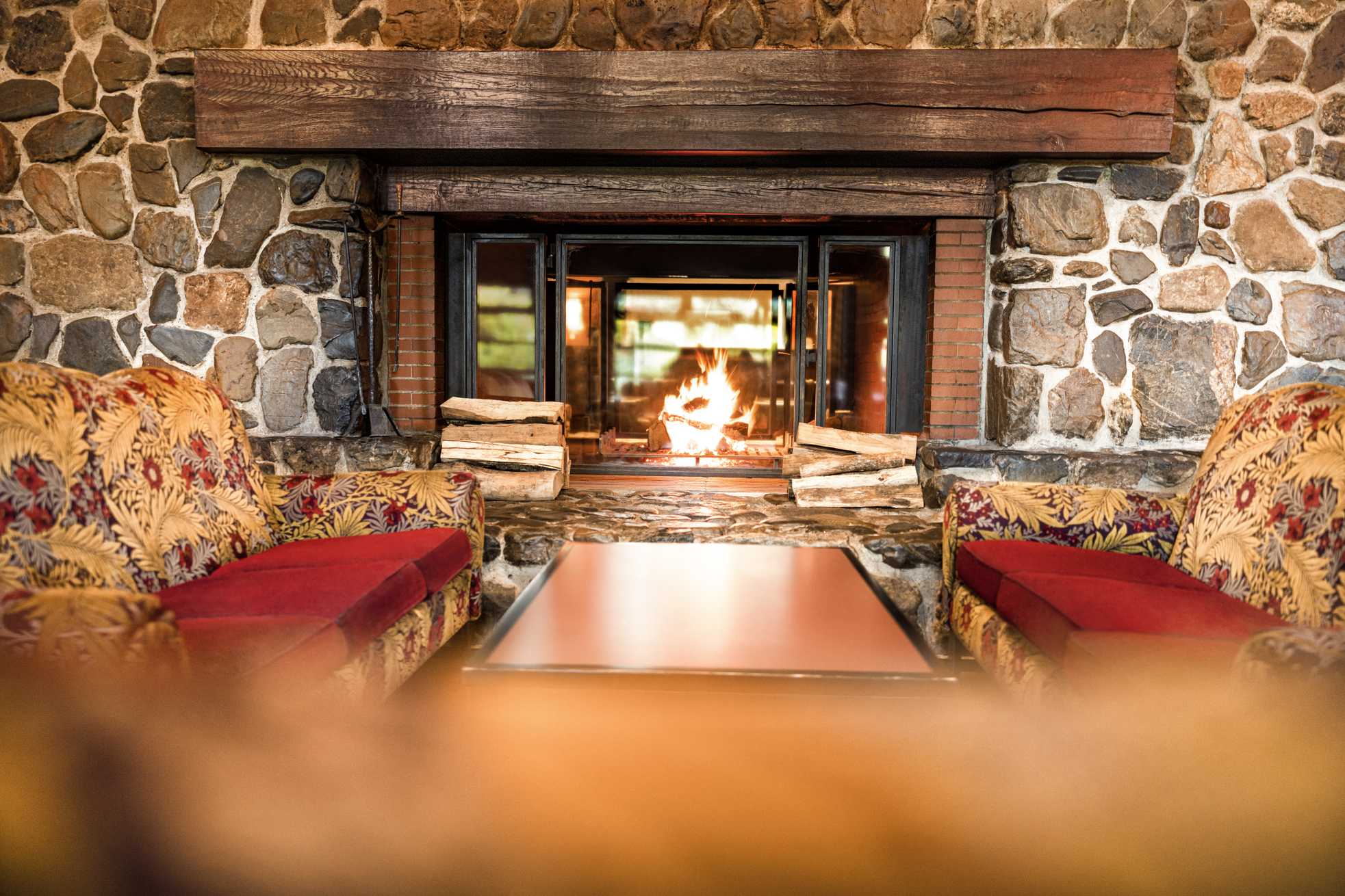 Redwood Bar and Lounge